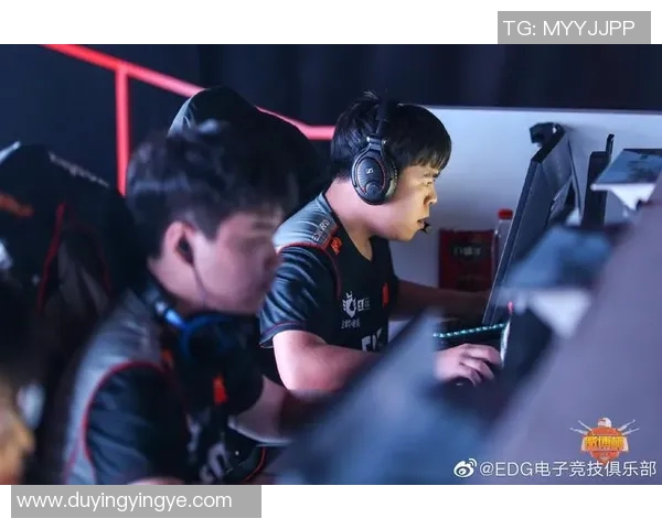 EDG在精英赛积分榜上以81分稳居第一展现强大实力